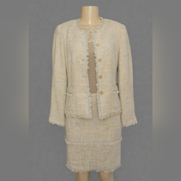 Vintage Dresses & Skirts - Vintage Neiman Marcus Exclusive Tweed Skirt Suit Set Size 8 Fringe